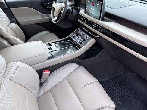 Used 2022 Lincoln Aviator Reserve w/ Equipment Group 201A image 19