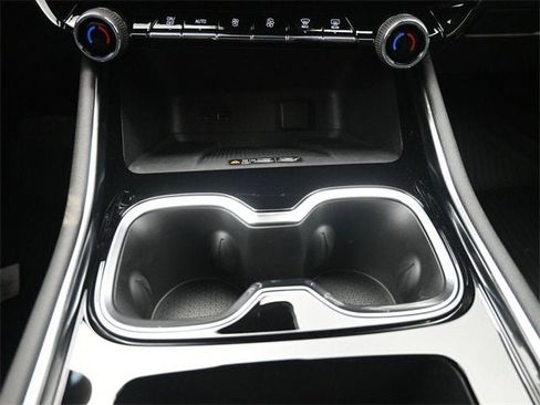 New 2026 Chevrolet Traverse LT image 32