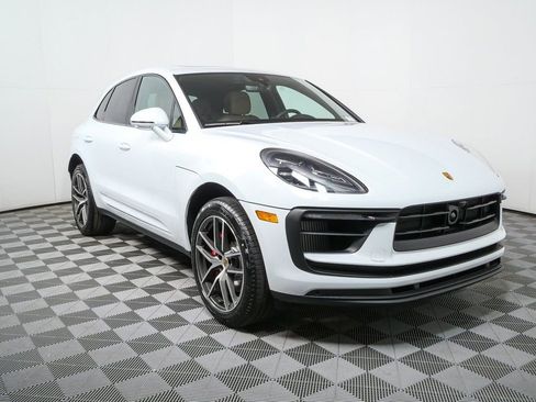 New 2026 Porsche Macan S image 28