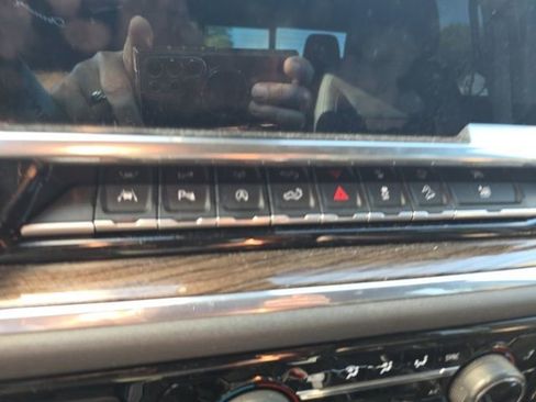 Used 2023 Chevrolet Silverado 1500 LT Trail Boss w/ LT Trail Boss Premium Package image 13