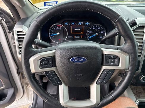 Used 2017 Ford F250 Lariat w/ Lariat Ultimate Package AWD/4WD image 22