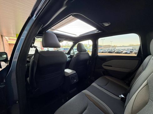 Used 2025 Subaru Forester Premium w/ Convenience Package #1 image 14