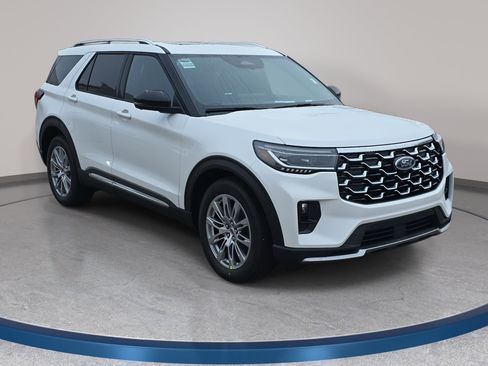 New 2026 Ford Explorer Platinum image 3