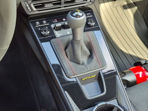 Certified 2025 Porsche 911 GT3 RS RWD image 17