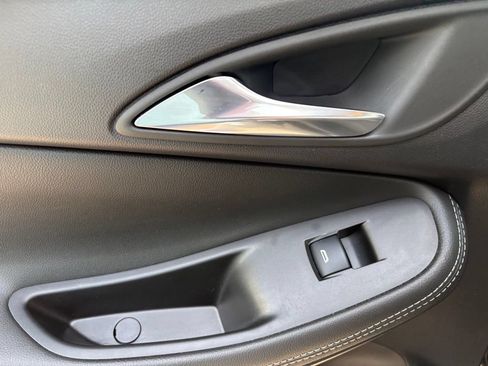 Used 2023 Buick Encore GX Preferred FWD image 37