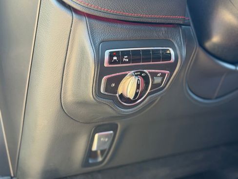 Used 2019 Mercedes-Benz G 63 AMG 4MATIC w/ Parking Package image 27