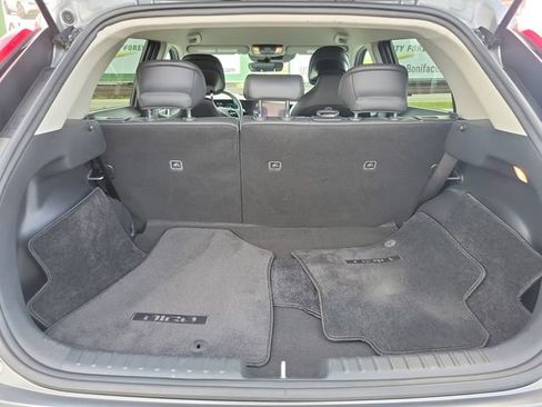 Used 2025 Kia Niro EX FWD image 9