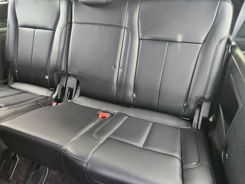 Used 2019 Ford Expedition XLT w/ Equipment Group 202A image 30