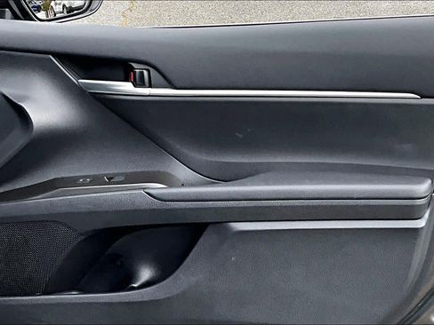 Used 2024 Toyota Camry SE FWD image 22