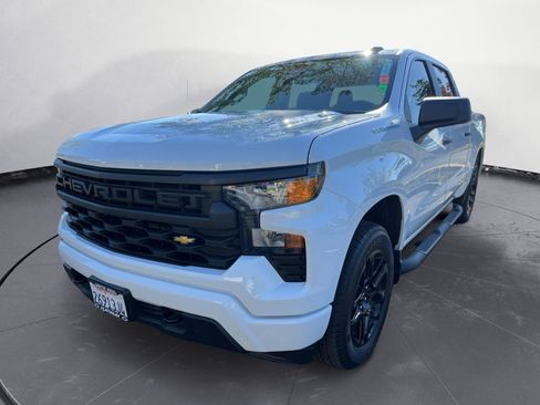Used 2026 Chevrolet Silverado 1500 Custom AWD/4WD image 2