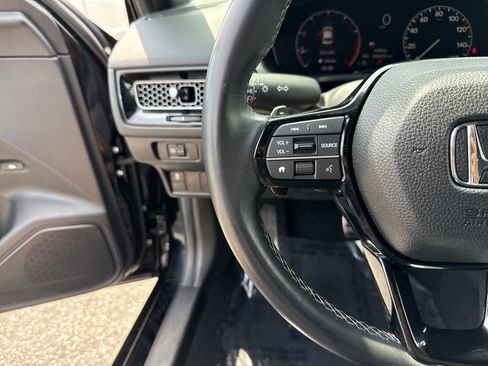 Used 2025 Honda Civic Sport image 19