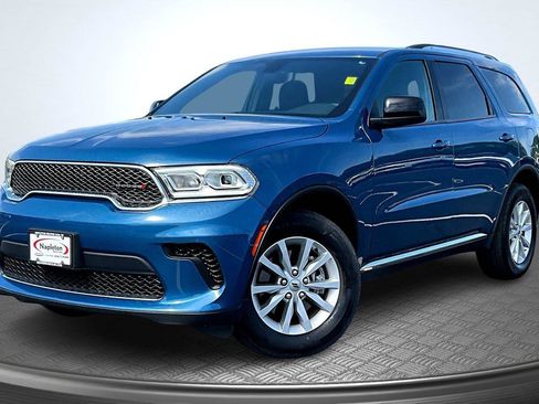 Used 2024 Dodge Durango SXT image 1