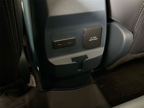 Used 2026 Ford Maverick Lariat w/ Black Appearance Package AWD/4WD image 31