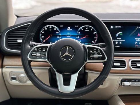 Certified 2022 Mercedes-Benz GLS 450 4MATIC image 71
