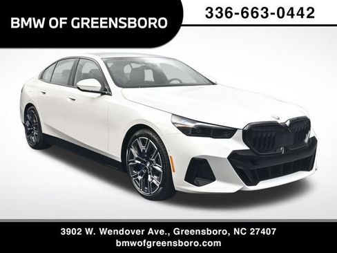 New 2027 BMW 550e xDrive AWD/4WD image 1