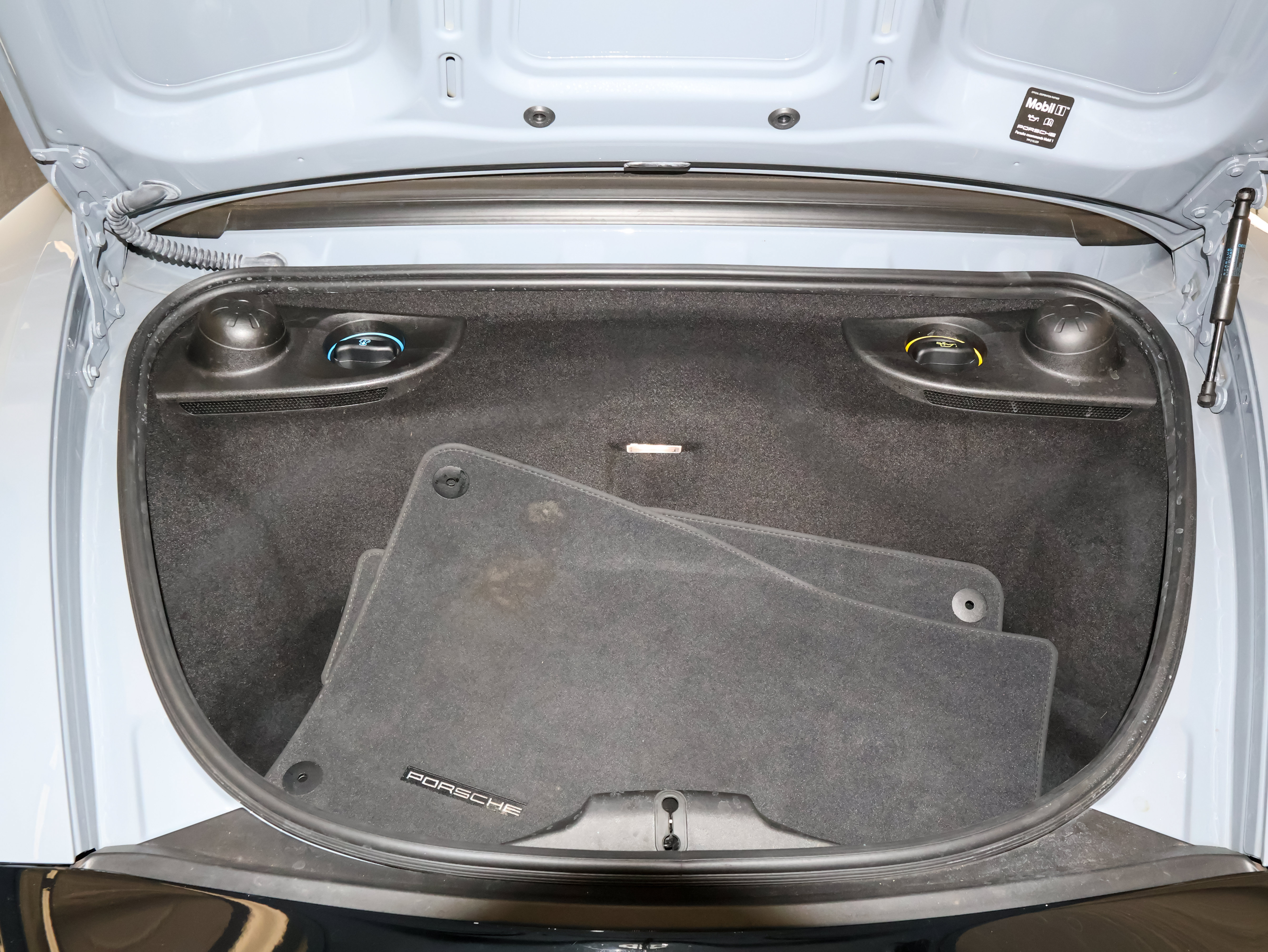 Used 2024 Porsche 718 Boxster GTS RWD image 12