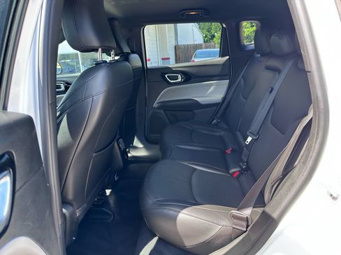 Used 2023 Jeep Compass Limited w/ Elite Group AWD/4WD image 36