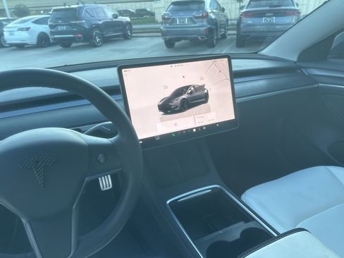Used 2023 Tesla Model 3 Performance image 10