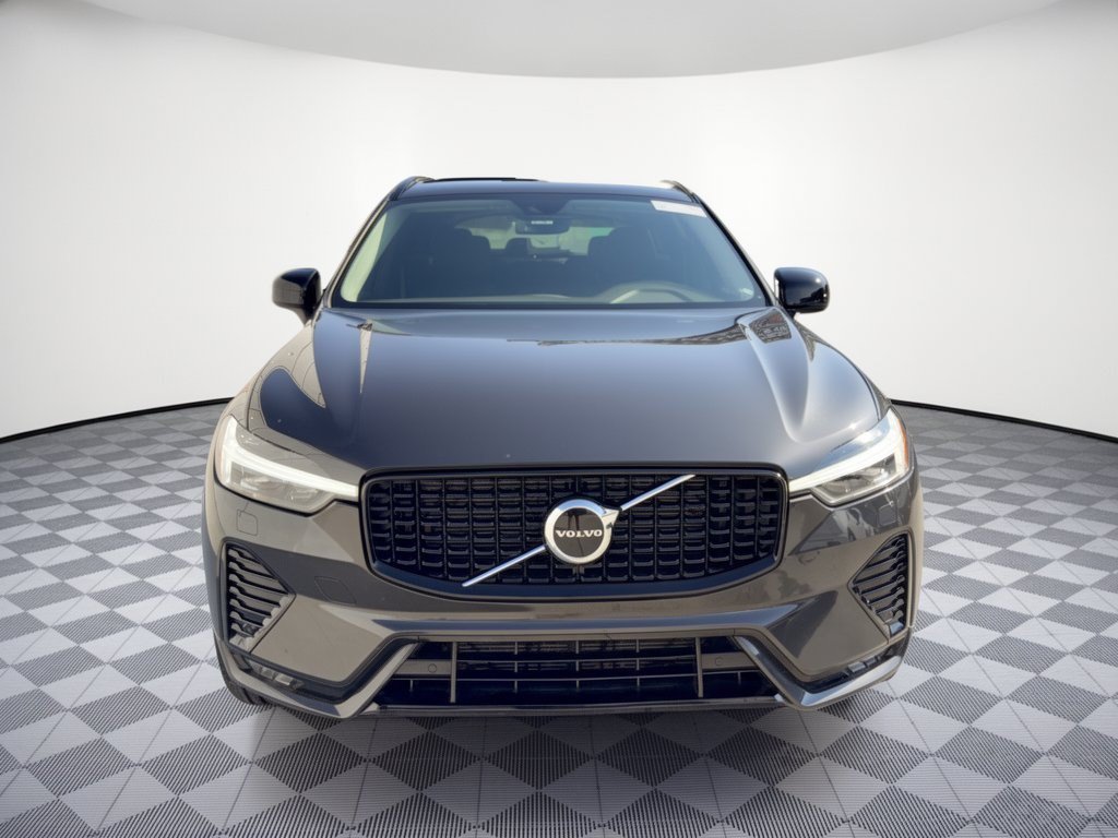Certified 2024 Volvo XC60 B5 Core w/ Protection Package Premier AWD/4WD image 6
