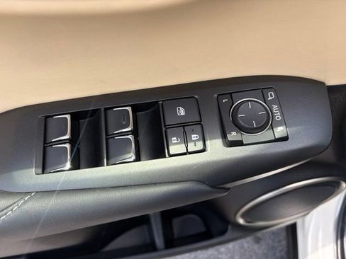 Used 2018 Lexus NX 300 FWD w/ Accessory Package 2 image 11