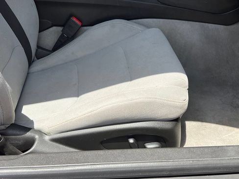 Used 2022 Chevrolet Camaro LT RWD image 16