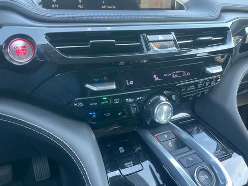 Certified 2023 Acura MDX SH-AWD w/ Advance Package image 15