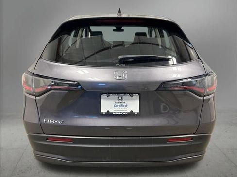 Certified 2024 Honda HR-V LX image 5