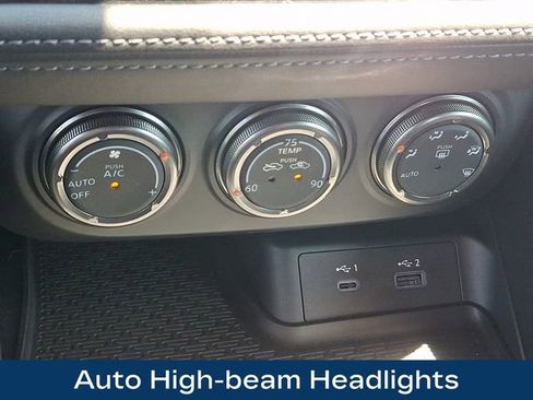 Used 2024 Nissan Z Performance w/ Heritage Edition RWD image 14
