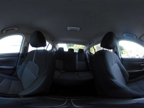 Used 2025 Nissan Sentra SV FWD image 41