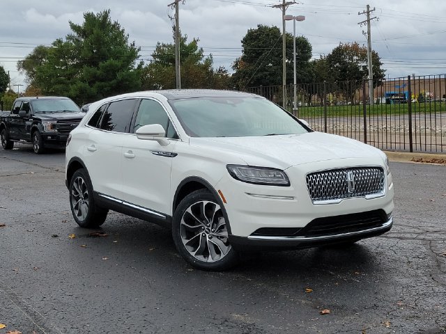 Used 2022 Lincoln Nautilus Reserve AWD/4WD image 30
