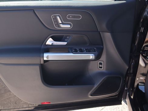 New 2026 Mercedes-Benz GLB 250 4MATIC image 17