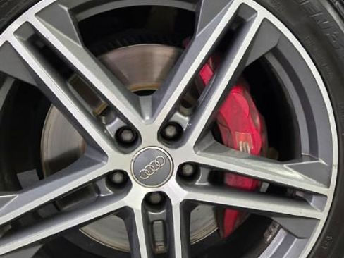 Used 2018 Audi SQ5 Premium Plus w/ S Sport Package AWD/4WD image 14