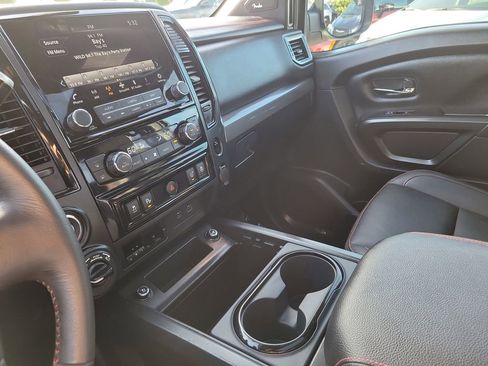 Used 2024 Nissan Titan PRO-4X w/ Pro-4x Convenience Package image 18