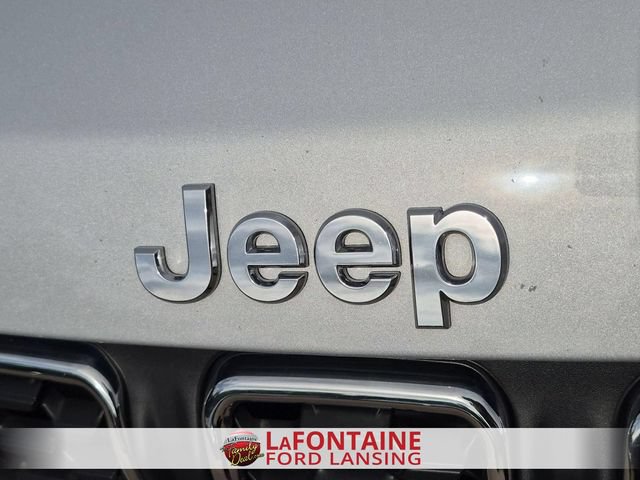 Used 2024 Jeep Compass Latitude AWD/4WD image 9