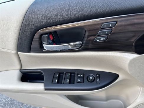 Used 2016 Honda Accord EX-L image 26