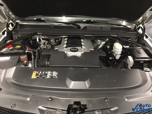 Used 2017 Cadillac Escalade Luxury image 44