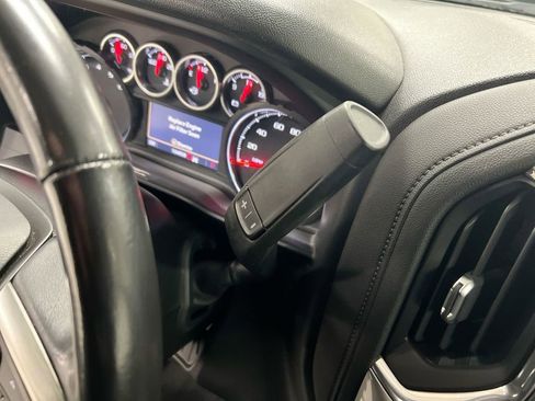 Used 2021 Chevrolet Silverado 2500 LT w/ Convenience Package image 17