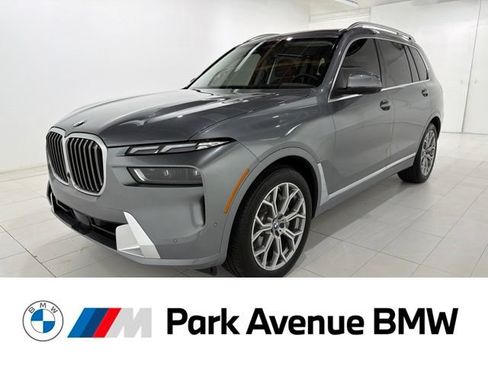 Used 2024 BMW X7 xDrive40i w/ Premium Package AWD/4WD image 1