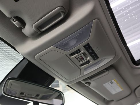 Used 2019 Toyota RAV4 XLE w/ Convenience Package image 12