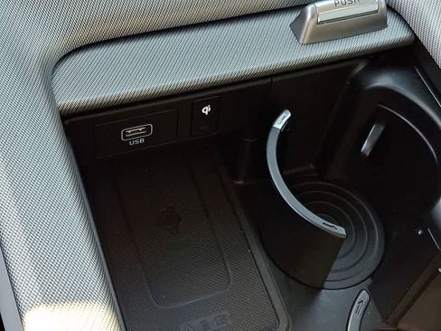 Used 2024 Hyundai Palisade SEL image 25