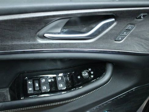 Used 2021 Jeep Grand Cherokee L Overland w/ Advanced Protech Group III image 14