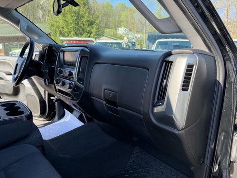 Used 2019 Chevrolet Silverado 2500 LT w/ Midnight Edition image 22