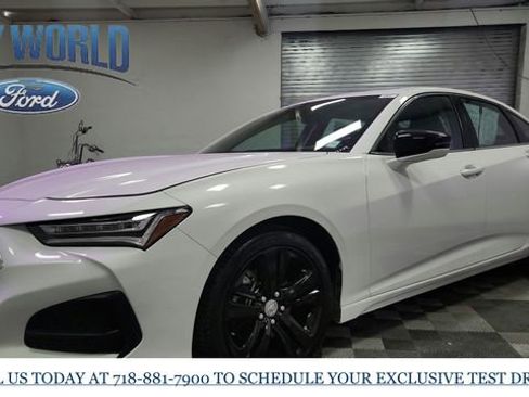 Used 2023 Acura TLX w/ Technology Package image 4