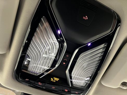 Used 2022 BMW X7 xDrive40i image 39