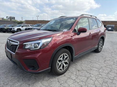 Used 2020 Subaru Forester Premium AWD/4WD image 7