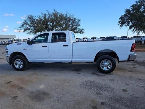 New 2026 RAM 2500 Tradesman AWD/4WD image 33