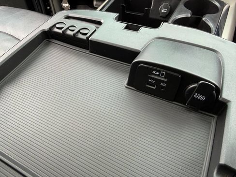 Used 2015 RAM 3500 Laramie w/ Black Appearance Group AWD/4WD image 27