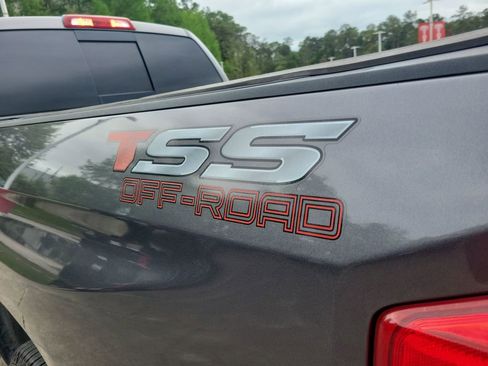 Used 2017 Toyota Tundra SR5 w/ SR5 Upgrade Package RWD image 7