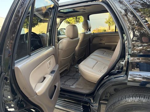 Used 2002 Toyota 4Runner SR5 w/ Leather Trim Pkg AWD/4WD image 25