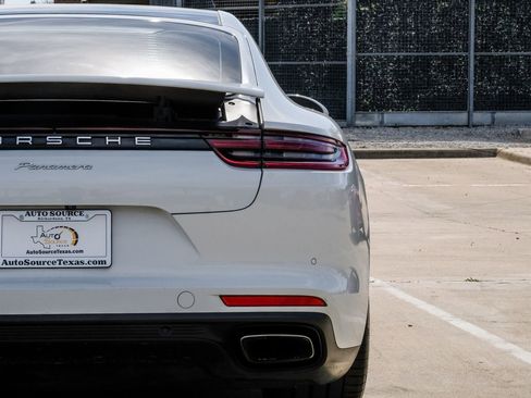 Used 2018 Porsche Panamera 4 AWD/4WD image 51